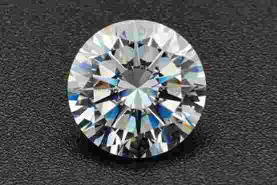 莫桑钻为什么比钻石便宜很多莫桑钻为什么比钻石便宜-第1张图片-翡翠网 莫桑钻为什么比钻石便宜很多莫桑钻为什么比钻石便宜-第1张图片-翡翠网