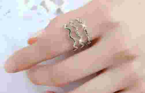 戒指的含义与戴法戒指的含义-第2张图片-翡翠网