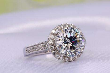 钻石一克拉多少克重,钻石一克拉是多大图片-第1张图片-翡翠网 钻石一克拉多少克重,钻石一克拉是多大图片-第1张图片-翡翠网