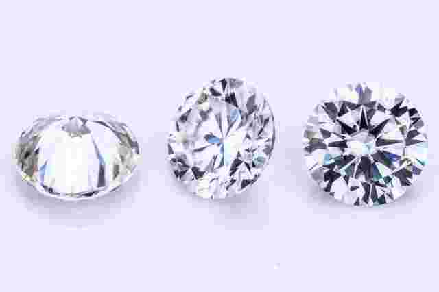 市面上钻石戒指都是什么钻石啊,市面上的钻石都是什么钻-第1张图片-翡翠网