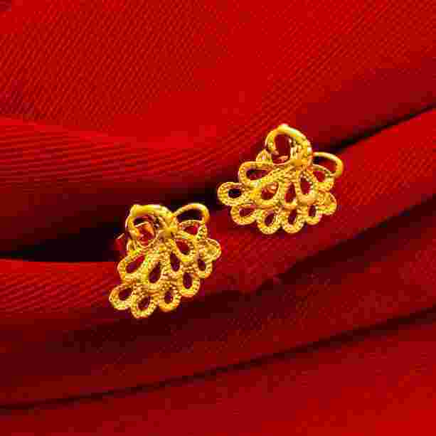 金耳环在线观看30集金耳环在线观看-第1张图片-翡翠网