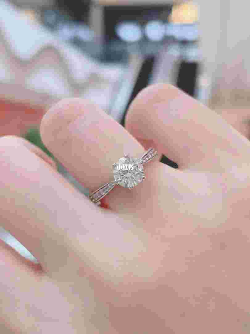 钻戒一克拉,钻戒一克拉是什么意思-第1张图片-翡翠网