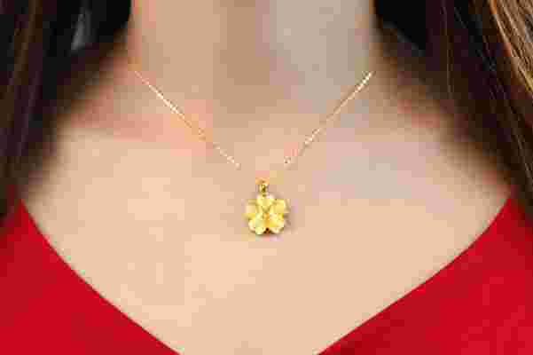 女士戴黄金项链图片欣赏,女士戴黄金项链图片-第2张图片-翡翠网 女士戴黄金项链图片欣赏,女士戴黄金项链图片-第2张图片-翡翠网