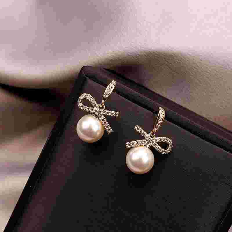 女式耳环新款耳环新款-第1张图片-翡翠网