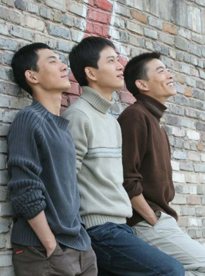 金耳环电视剧剧情介绍,金耳环电视剧观看-第2张图片-翡翠网