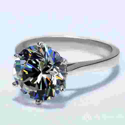 莫桑钻比钻石白吗,莫桑钻一般人看得出和钻石区别吗-第1张图片-翡翠网