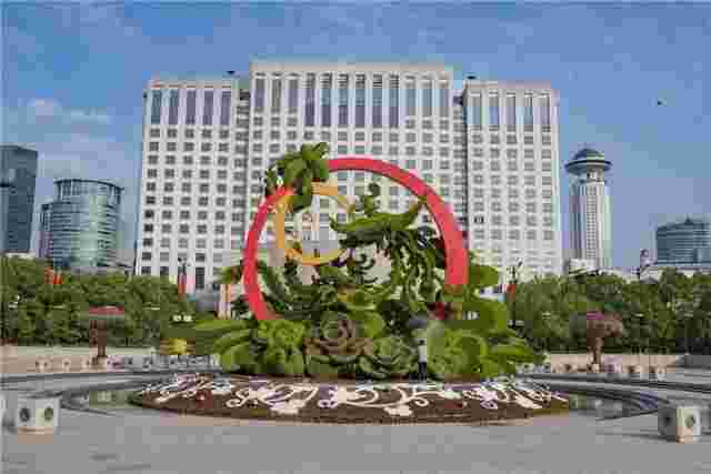 青岛黄金广场是谁的青岛黄金广场-第2张图片-翡翠网