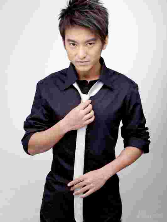 电视剧金耳环在线视频免费观看,电视剧金耳环在线视频-第2张图片-翡翠网