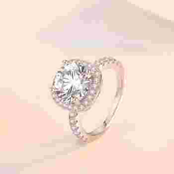 求婚戒指要一直戴着吗,求婚戒指是不是要一直戴-第2张图片-翡翠网 求婚戒指要一直戴着吗,求婚戒指是不是要一直戴-第2张图片-翡翠网