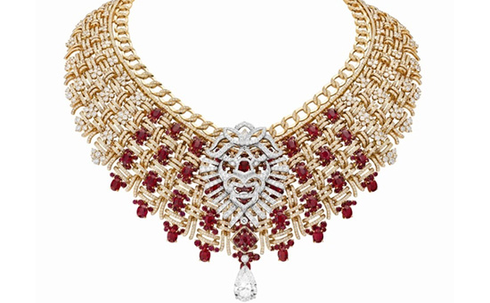 Chanel 香奈儿 Tweed Royal 钻石和红宝石项链 耗时2400小时的匠心之作-第3张图片-翡翠网