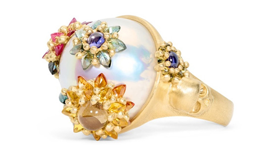 盎然生机绽放的春日 Polly Wales 推出 Daisy 系列-第4张图片-翡翠网 盎然生机绽放的春日 Polly Wales 推出 Daisy 系列-第4张图片-翡翠网