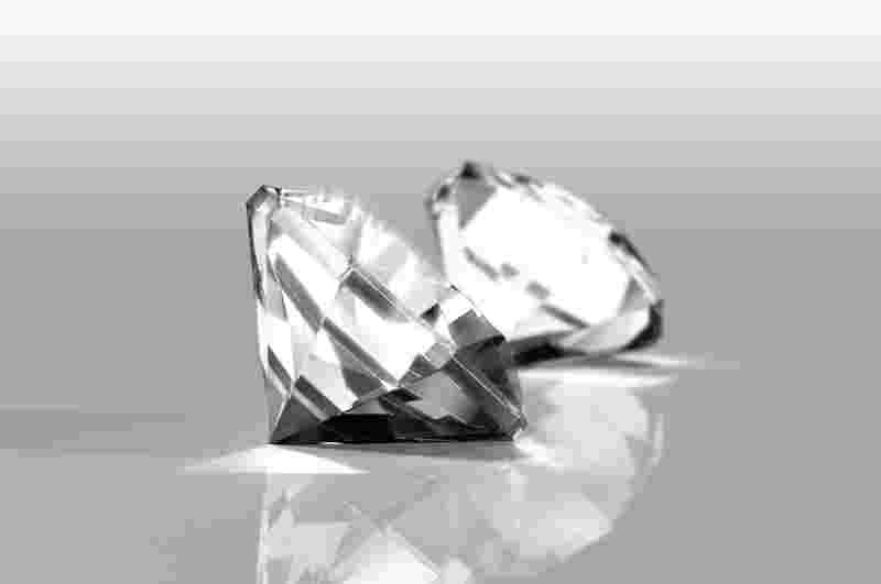 一颗永流传是哪个钻石品牌一颗永流传是什么钻石-第2张图片-翡翠网 一颗永流传是哪个钻石品牌一颗永流传是什么钻石-第2张图片-翡翠网