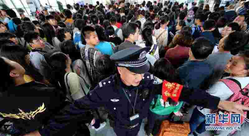 黄金周首日出行,旅游黄金周-第1张图片-翡翠网 黄金周首日出行,旅游黄金周-第1张图片-翡翠网