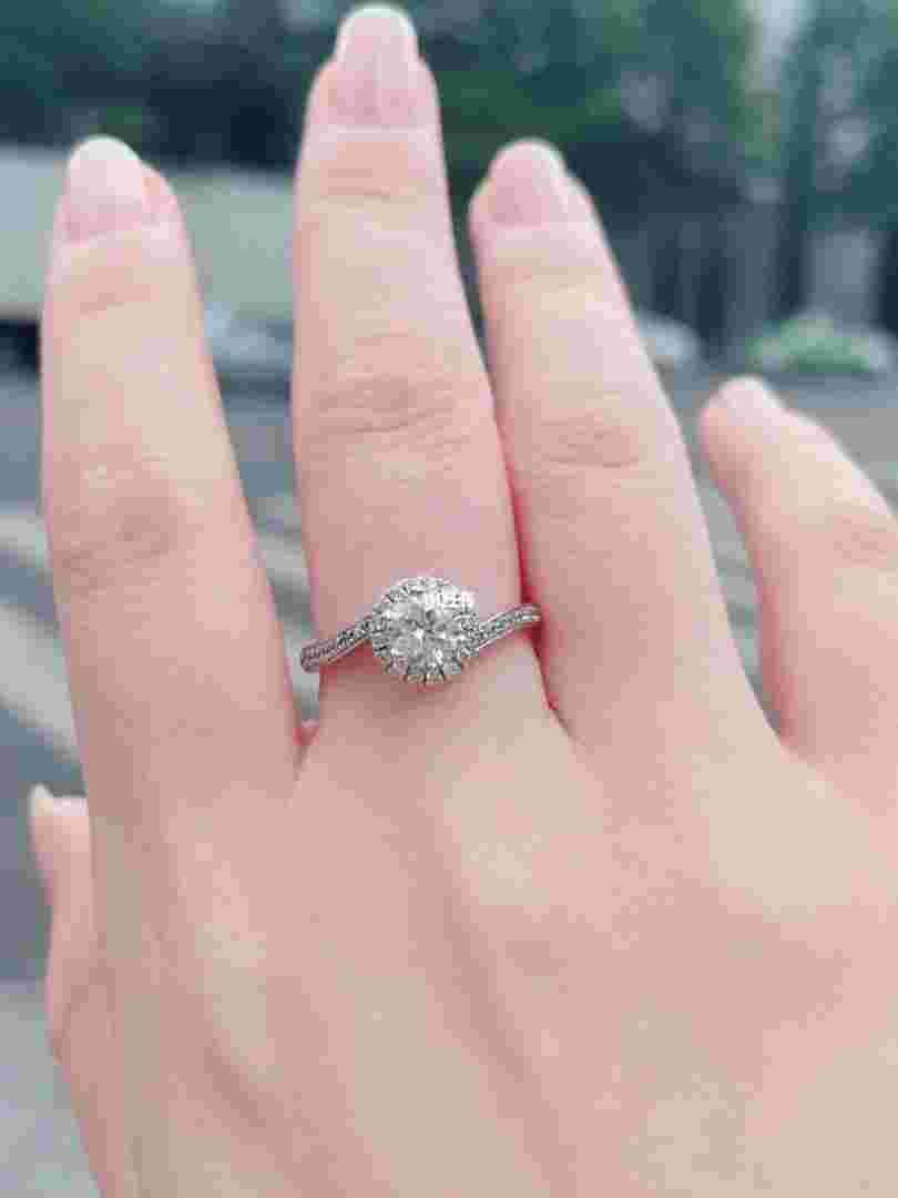 一万多的钻戒是真钻石吗,一万多的钻戒是真钻石吗图片-第1张图片-翡翠网 一万多的钻戒是真钻石吗,一万多的钻戒是真钻石吗图片-第1张图片-翡翠网