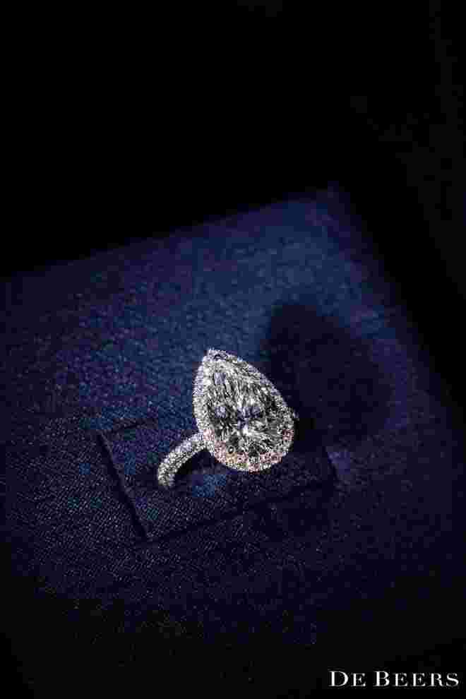 钻石逐一而归主要内容的简单介绍-第1张图片-翡翠网