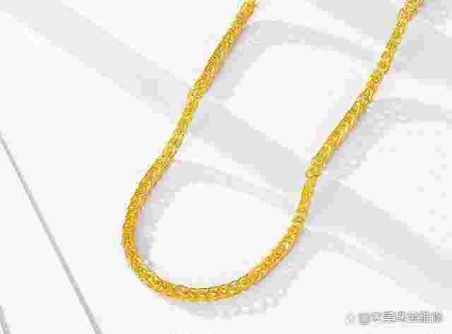 不容易断的金项链图片,不容易断的金项链图片清晰图-第2张图片-翡翠网 不容易断的金项链图片,不容易断的金项链图片清晰图-第2张图片-翡翠网