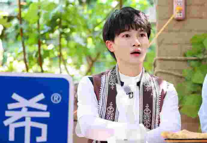 奔跑吧第十季黄金猎人是谁奔跑吧第十季黄金猎人是谁啊-第2张图片-翡翠网 奔跑吧第十季黄金猎人是谁奔跑吧第十季黄金猎人是谁啊-第2张图片-翡翠网