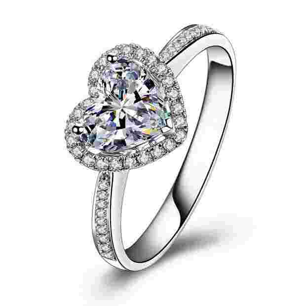 今年新款钻戒,最新钻戒图片-第1张图片-翡翠网 今年新款钻戒,最新钻戒图片-第1张图片-翡翠网