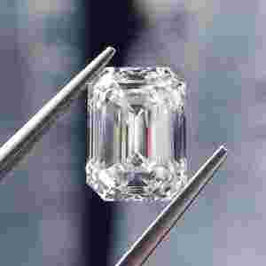 二型钻石价格是不是便宜,二型钻石是什么意思-第1张图片-翡翠网 二型钻石价格是不是便宜,二型钻石是什么意思-第1张图片-翡翠网