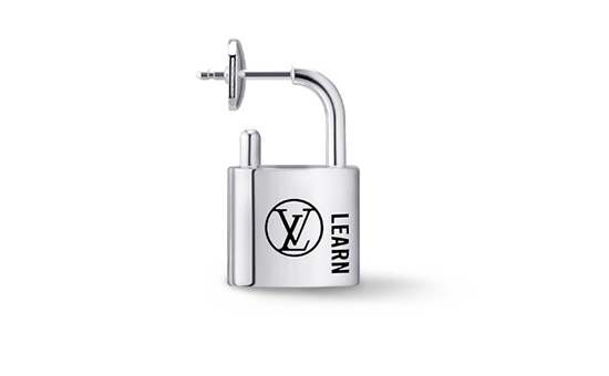 LV与联合国儿童基金会合作系列新作Silver Lockit 承载美好愿景-第3张图片-翡翠网 LV与联合国儿童基金会合作系列新作Silver Lockit 承载美好愿景-第3张图片-翡翠网