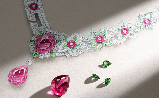 重现意式花园 感受古典浪漫!Gucci推出Labirinti Gucci高级珠宝系列-第5张图片-翡翠网 重现意式花园 感受古典浪漫!Gucci推出Labirinti Gucci高级珠宝系列-第5张图片-翡翠网