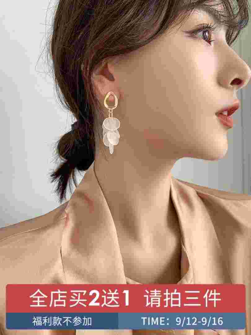 2021年最新款耳环图片,2021年最新款耳环-第1张图片-翡翠网 2021年最新款耳环图片,2021年最新款耳环-第1张图片-翡翠网