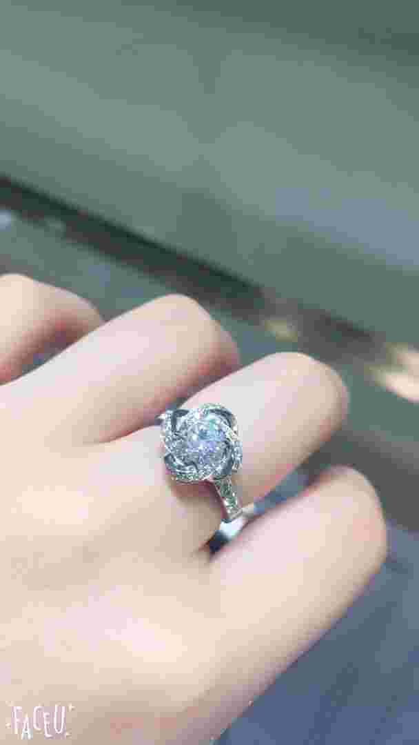 大钻戒图片搞笑大钻戒图片-第2张图片-翡翠网 大钻戒图片搞笑大钻戒图片-第2张图片-翡翠网