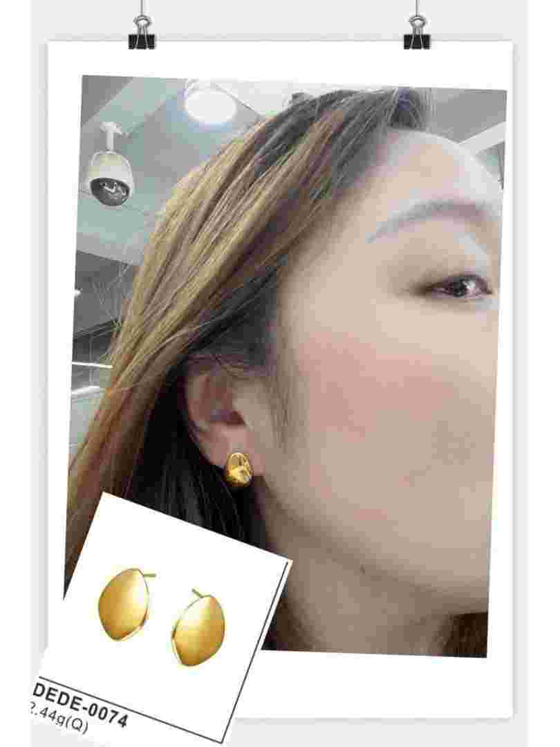 戴金耳环对身体什么好处,戴金耳钉对身体有什么好处-第2张图片-翡翠网 戴金耳环对身体什么好处,戴金耳钉对身体有什么好处-第2张图片-翡翠网