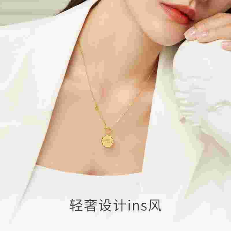 女人脖子上戴什么最旺,45一50岁女人适合戴什么项链-第2张图片-翡翠网 女人脖子上戴什么最旺,45一50岁女人适合戴什么项链-第2张图片-翡翠网