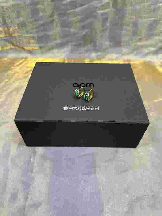 apm耳饰apm耳饰是什么材质的-第1张图片-翡翠网 apm耳饰apm耳饰是什么材质的-第1张图片-翡翠网
