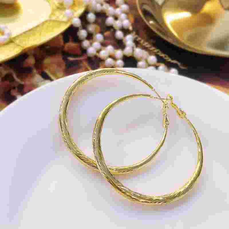 黄金耳环款式图片,2克或3克金耳环图片-第1张图片-翡翠网 黄金耳环款式图片,2克或3克金耳环图片-第1张图片-翡翠网