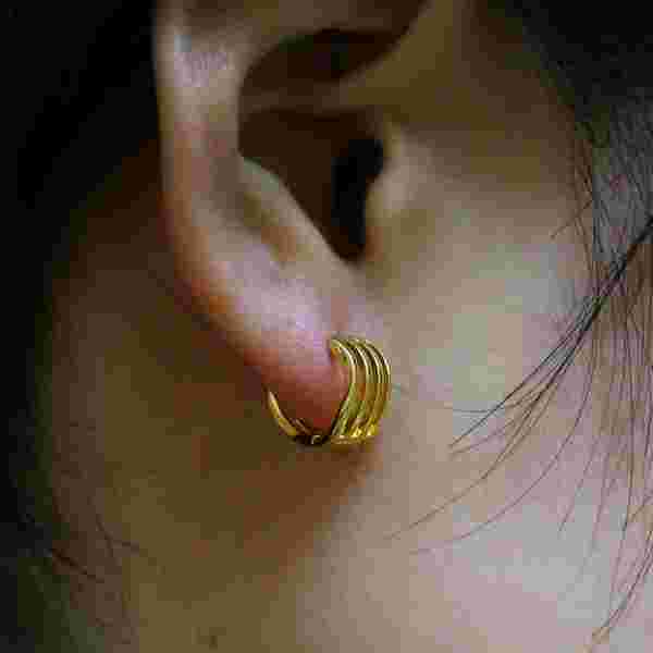 女人黄金耳环多少克好,三十岁女人黄金耳环-第1张图片-翡翠网 女人黄金耳环多少克好,三十岁女人黄金耳环-第1张图片-翡翠网