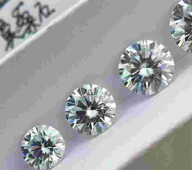 莫桑钻和锆石哪个更好莫桑钻和锆石哪个好一点-第1张图片-翡翠网