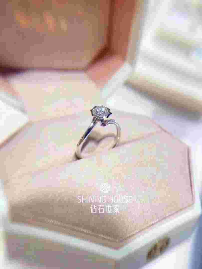 一心钻石店铺一心钻石-第1张图片-翡翠网 一心钻石店铺一心钻石-第1张图片-翡翠网