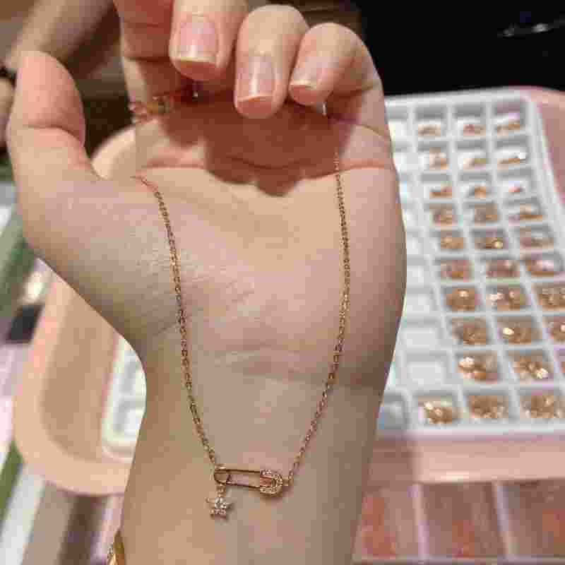 k金项链一般买几克,k金项链一般买几克合适-第1张图片-翡翠网 k金项链一般买几克,k金项链一般买几克合适-第1张图片-翡翠网