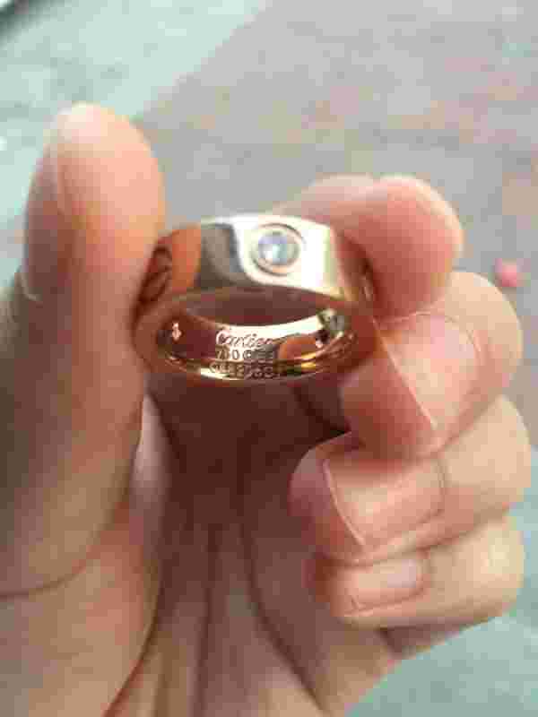 戒指真假怎么看图片,戒指真假怎么看-第1张图片-翡翠网 戒指真假怎么看图片,戒指真假怎么看-第1张图片-翡翠网