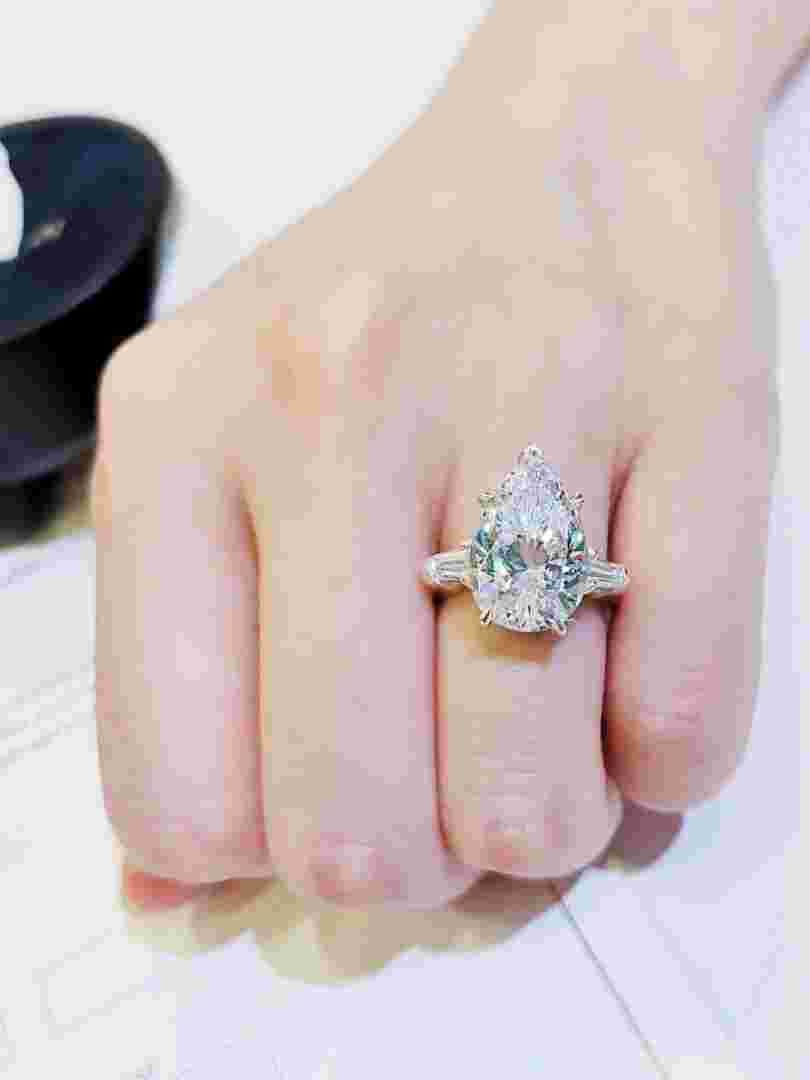 15克拉钻戒多大图片1.5克拉钻戒多大-第2张图片-翡翠网 15克拉钻戒多大图片1.5克拉钻戒多大-第2张图片-翡翠网