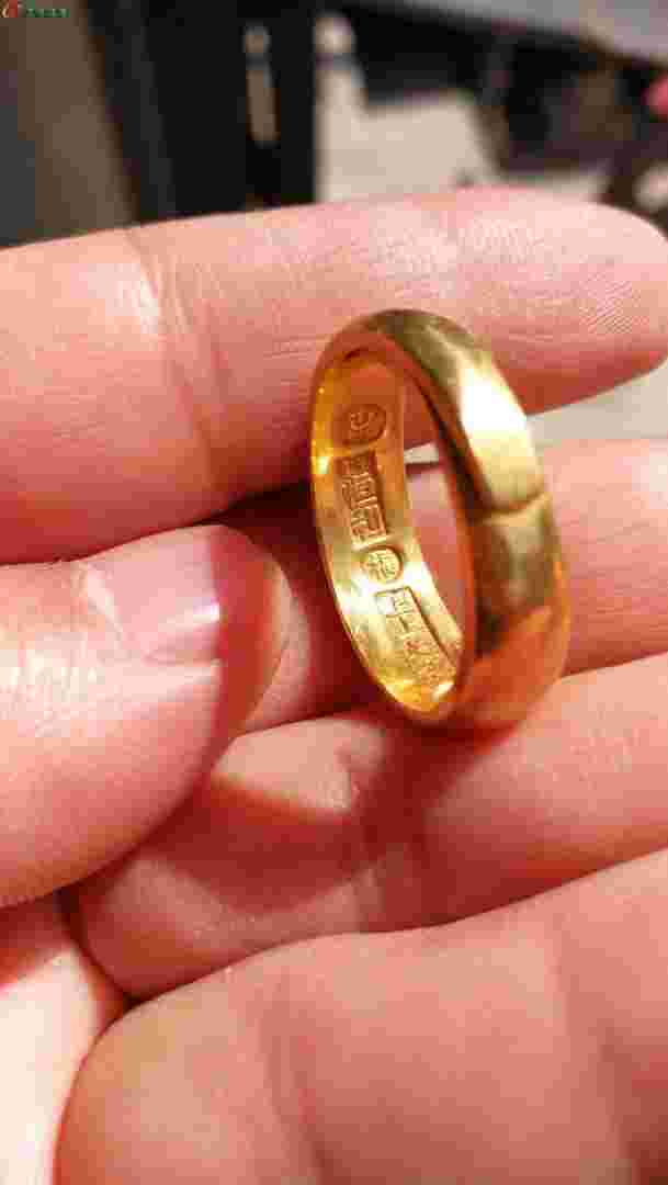 老式黄金戒指图片30年代老式黄金戒指图片-第1张图片-翡翠网 老式黄金戒指图片30年代老式黄金戒指图片-第1张图片-翡翠网