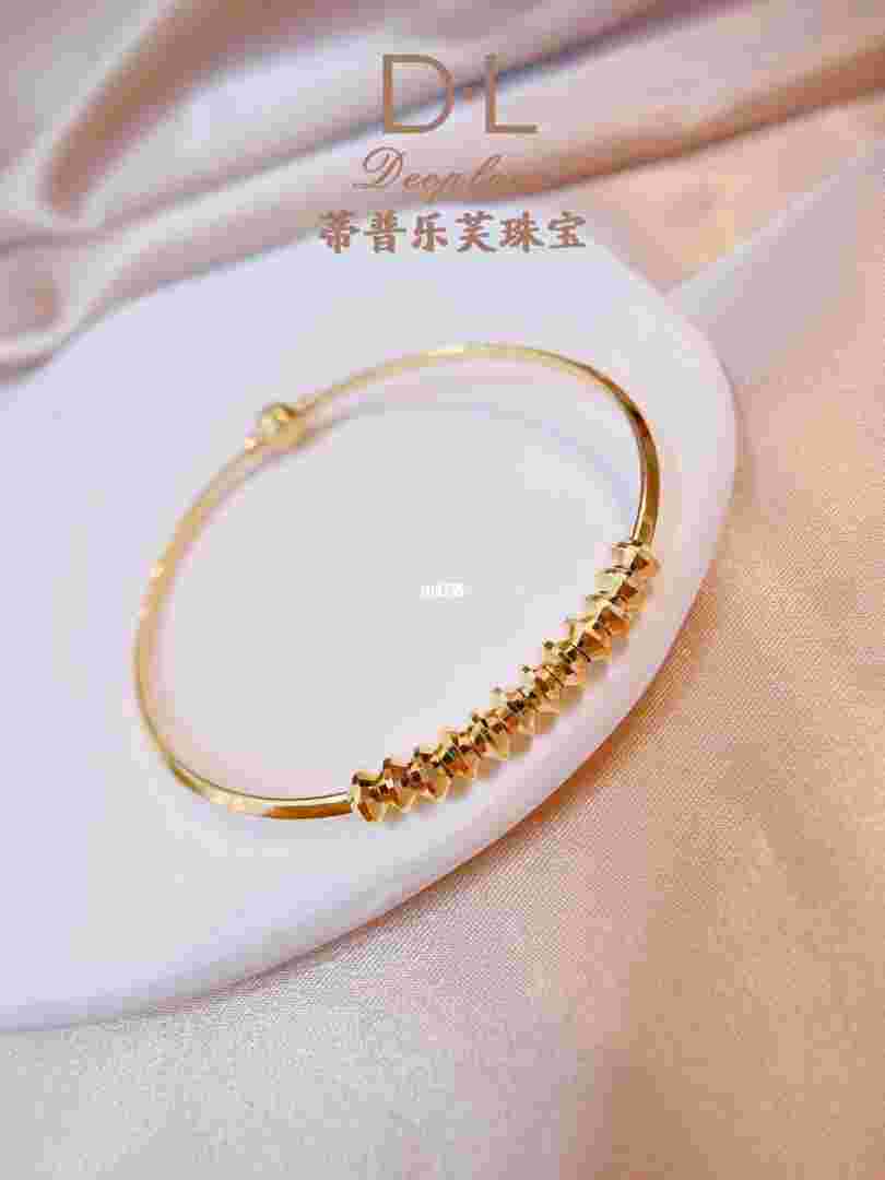 今年最火的黄金手镯保值吗,今年最火的黄金手镯-第2张图片-翡翠网