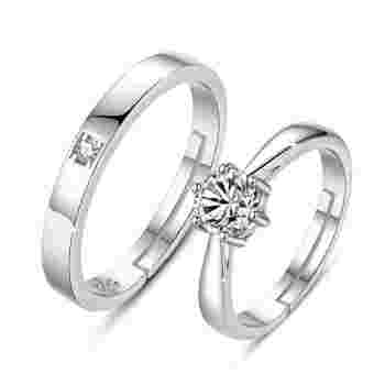 求婚钻戒和结婚可以用一个钻戒嘛图片,求婚钻戒和结婚可以用一个钻戒嘛-第1张图片-翡翠网