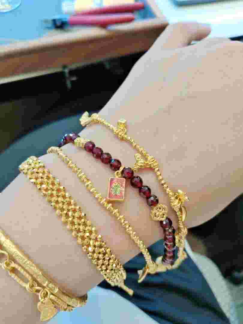 买黄金谁家的最靠谱,买黄金哪家金店比较好-第2张图片-翡翠网 买黄金谁家的最靠谱,买黄金哪家金店比较好-第2张图片-翡翠网