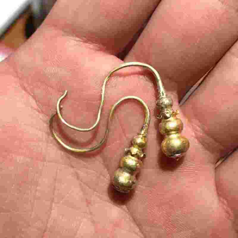 老式金耳环一般多少克一对老式金耳环一般多少克-第1张图片-翡翠网 老式金耳环一般多少克一对老式金耳环一般多少克-第1张图片-翡翠网