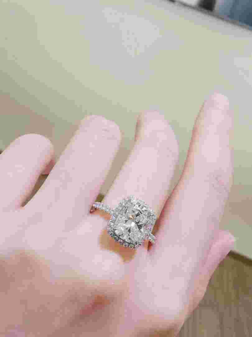 3克拉钻戒多少钱周大福,3克拉钻戒大概多少钱-第2张图片-翡翠网 3克拉钻戒多少钱周大福,3克拉钻戒大概多少钱-第2张图片-翡翠网