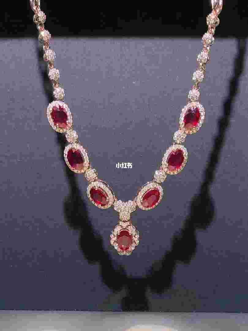 18k金钻石项链值钱吗图片,18k金钻石项链值钱吗-第1张图片-翡翠网 18k金钻石项链值钱吗图片,18k金钻石项链值钱吗-第1张图片-翡翠网