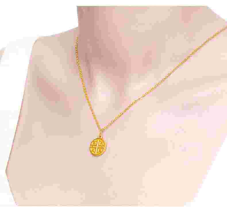 40岁女人戴什么款式的黄金,40岁女人戴什么款式的黄金好看-第1张图片-翡翠网