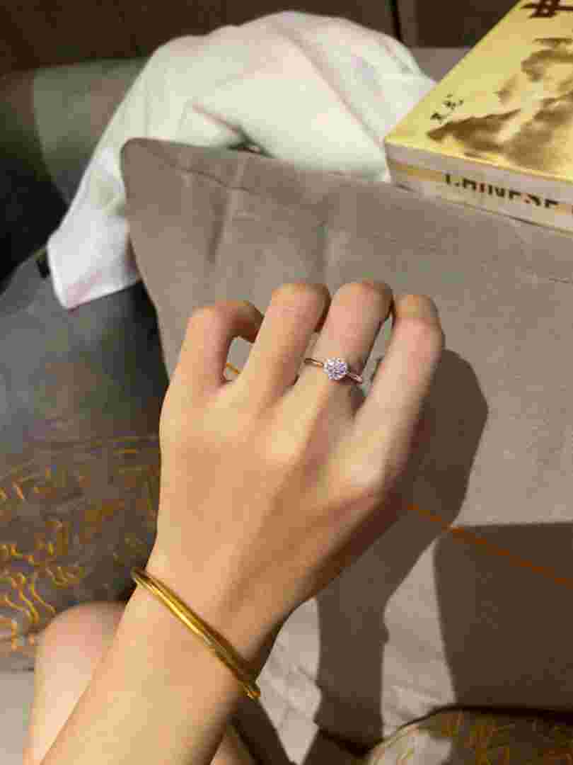 荟萃楼珠宝钻石戒指图片,荟萃楼钻石好吗-第2张图片-翡翠网 荟萃楼珠宝钻石戒指图片,荟萃楼钻石好吗-第2张图片-翡翠网