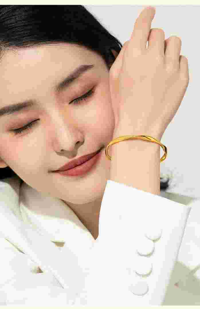 黄金手镯图片2022新款大全,黄金手镯图片2022新款-第2张图片-翡翠网 黄金手镯图片2022新款大全,黄金手镯图片2022新款-第2张图片-翡翠网