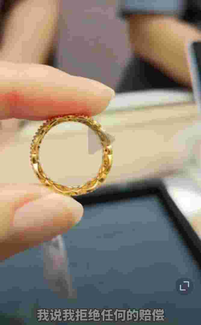 金戒指一个多少钱?,金戒指一个多少钱-第1张图片-翡翠网 金戒指一个多少钱?,金戒指一个多少钱-第1张图片-翡翠网