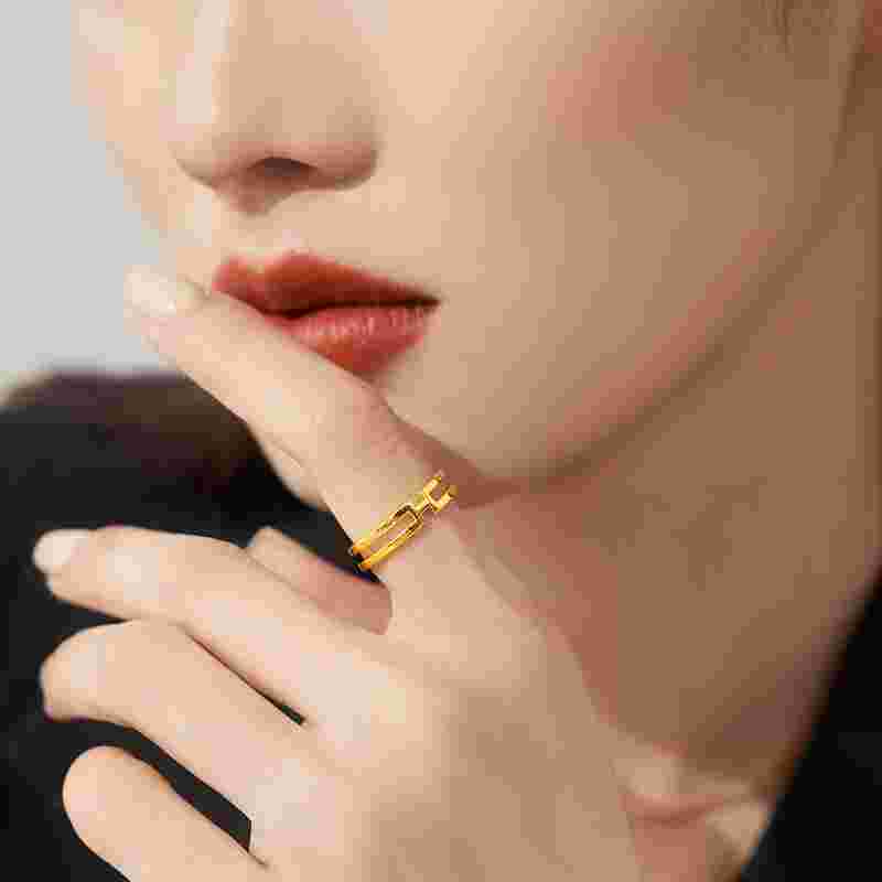 黄金戒指周大福多少钱,黄金戒指周大福-第2张图片-翡翠网 黄金戒指周大福多少钱,黄金戒指周大福-第2张图片-翡翠网