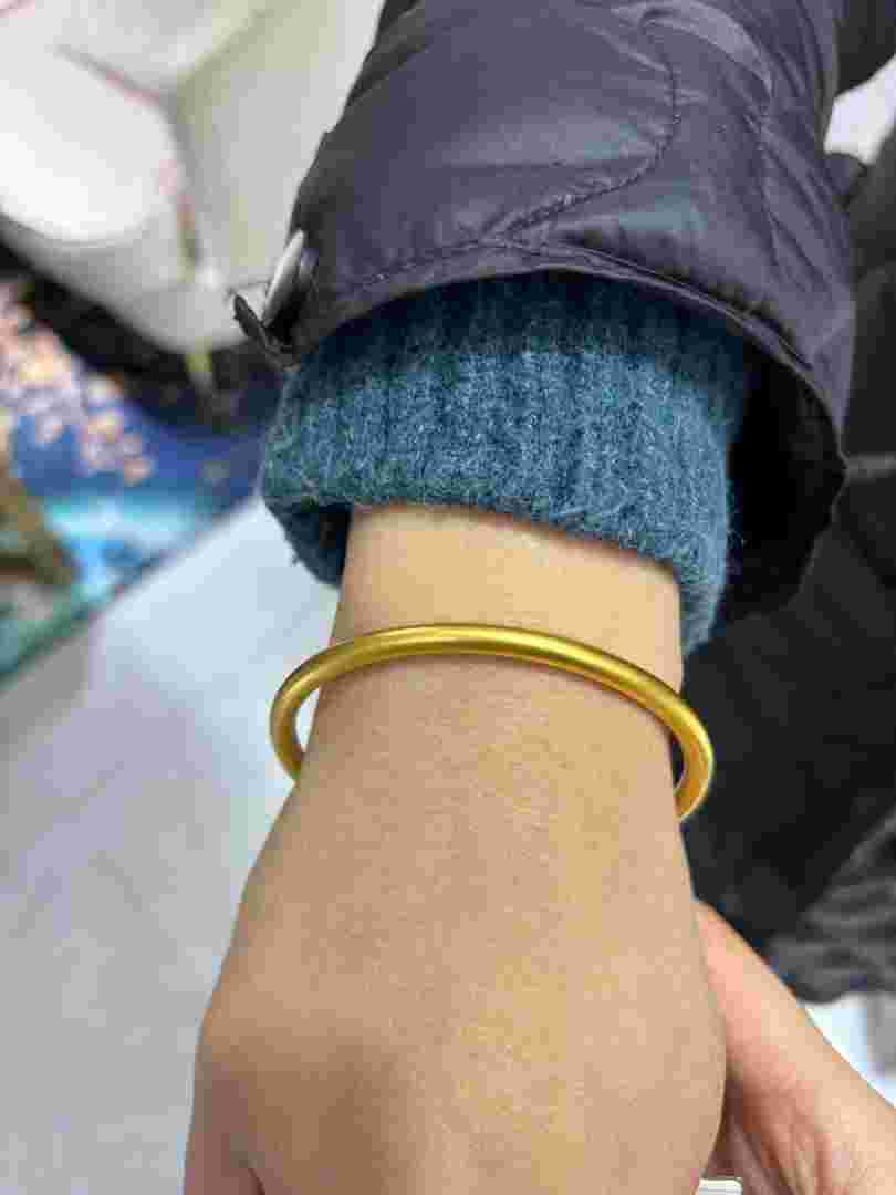 5000能买金手镯吗20245000能买金手镯吗-第1张图片-翡翠网 5000能买金手镯吗20245000能买金手镯吗-第1张图片-翡翠网